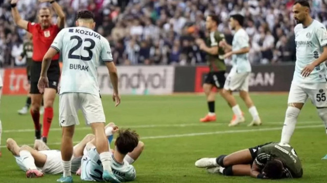 Ali Yavuz Kol, hava topu mücadelesinde Felix Uduokhai'yle kafa kafaya çarpışmıştı.