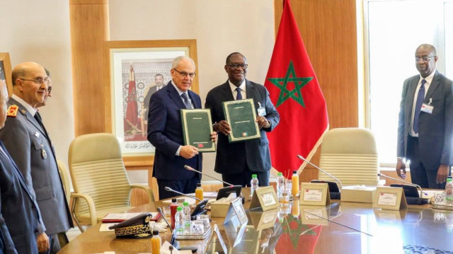 المغرب وكوت ديفوار يوقعان اتفاق تعاون عسكري