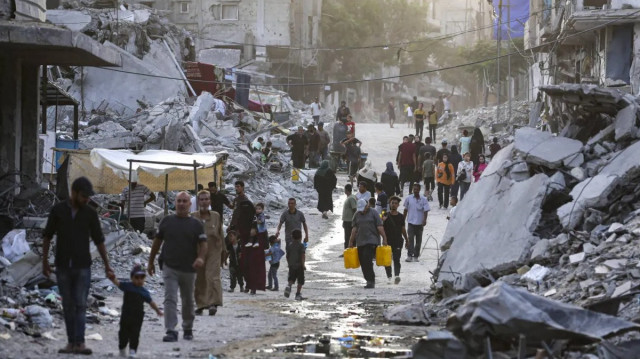 وزير إسرائيلي يقول إن خطة تهجير فلسطينيي غزة لا تزال مطروحة