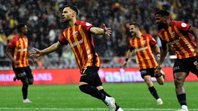 Miguel Cardoso, yaptığı hat-trick ile Antalyaspor maçında yıldızlaştı.