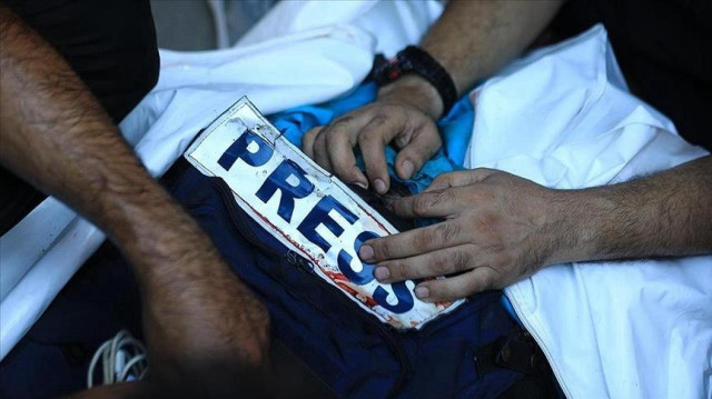 İşgal devleti (İsrail), gazeteci Hasan Islih'i tedavi gördüğü Nasır Hastanesi'nde öldürerek, işgalin karanlık siciline yeni bir savaş suçu daha ekledi