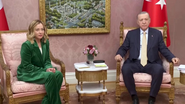 أردوغان وميلوني يبحثان العلاقات والمستجدات الإقليمية والدولية