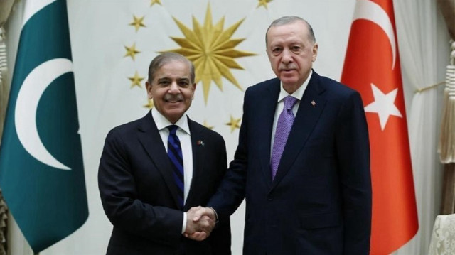 رئيس الوزراء الباكستاني يعرب عن امتنانه لأردوغان على دعم بلاده