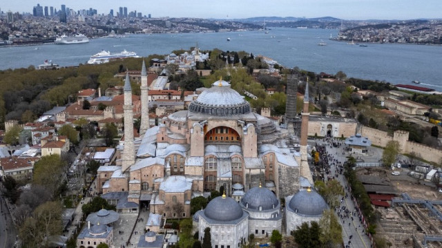 La Türkiye est largement perçue par les experts comme le lieu idéal pour accueillir les pourparlers directs entre l’Ukraine et la Russie, interrompus depuis trois ans.