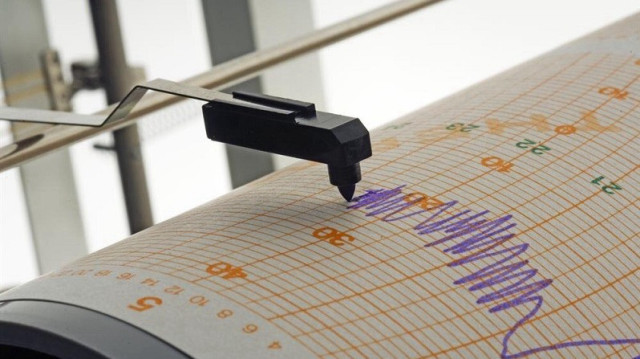 زلزال بقوة 6.0 درجات يضرب البحر الأبيض المتوسط