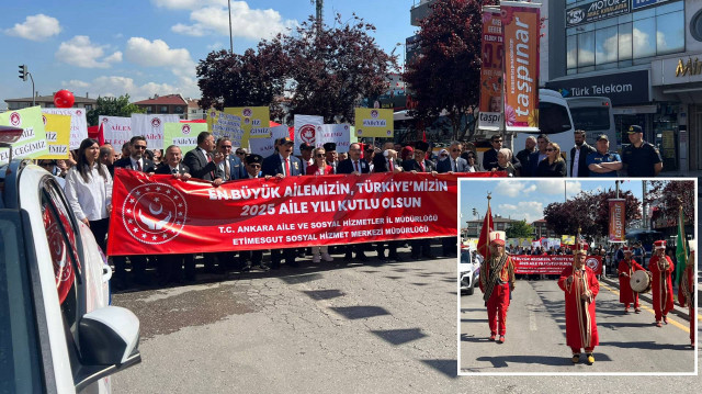 Uluslararası Aile Günü kapsamında Türkiye genelinde 'Aile Yılı Yürüyüşü' düzenlendi.  