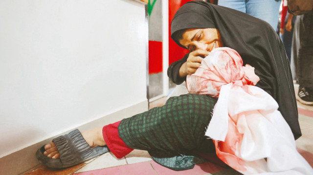 İşgalci ordunun Gazze'ye yönelik saldırılarında bir gecede 70'ten fazla Filistinli katledildi.