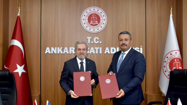 Ankara Batı Cumhuriyet Başsavcılığı ile Ankara Üniversitesi arasında, denetimli serbestlik kapsamındaki bireylerin topluma kazandırılması amacıyla bir işbirliği protokolü imzalandı