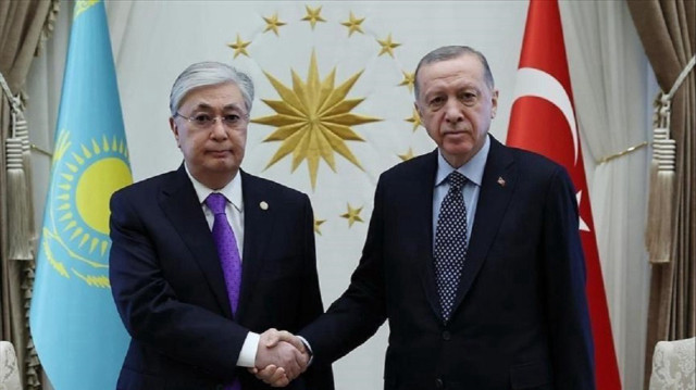 أردوغان يبحث مع نظيره الكازاخستاني العلاقات الثنائية وملفات دولية