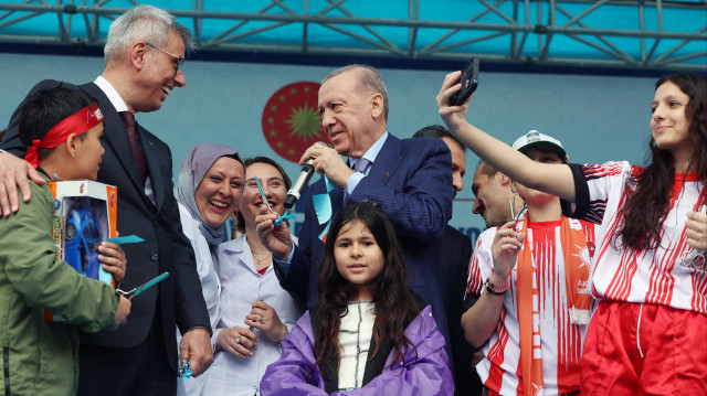 Le président turc Recep Tayyip Erdogan lors de la cérémonie d'ouverture de l'hôpital de formation et de recherche en physiothérapie et réadaptation d'Istanbul, le 17 mai 2025.