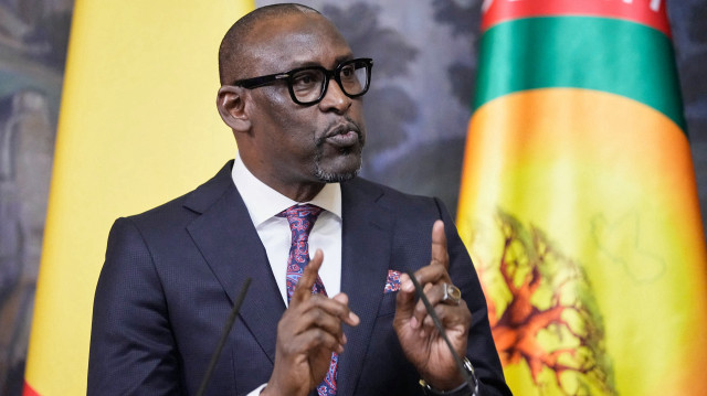 Le ministre des Affaires étrangères du Mali, Abdoulaye Diop, participe à une conférence de presse conjointe à l'issue d'une réunion entre le ministre russe des Affaires étrangères et les ministres des Affaires étrangères de la Confédération des États du Sahel, à Moscou, le 3 avril 2025.
