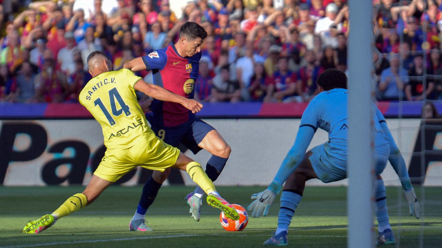 LaLiga şampiyonu Barcelona evinde Villarreal'e 3-2 kaybetti