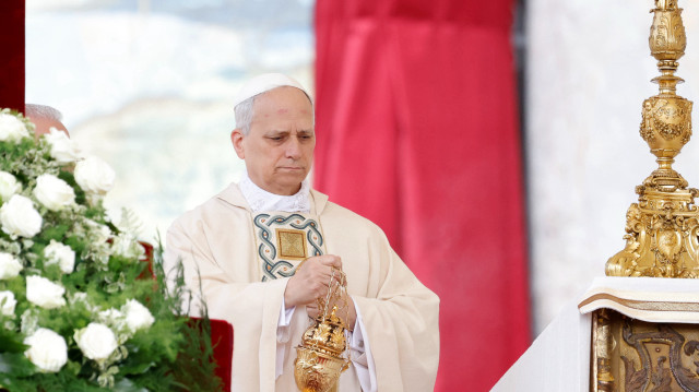 İlk ABD'li Papa 14'üncü Leo'nun yemin töreni yapıldı, balıkçı yüzüğünü taktı!