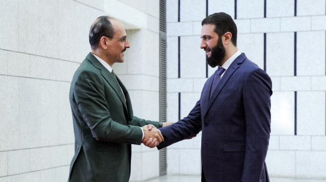 Le chef du Renseignement turc Ibrahim Kalin a rencontré le président al-Charaa et sa délégation en Syrie.