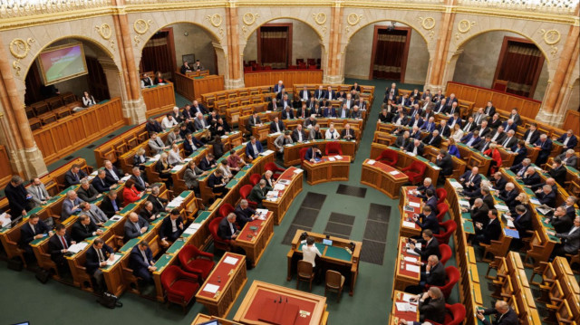 Парламент Венгрии окончательно одобрил законопроект о выходе из МУС.
