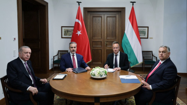 أردوغان وأوربان يبحثان العلاقات وقضايا إقليمية ودولية