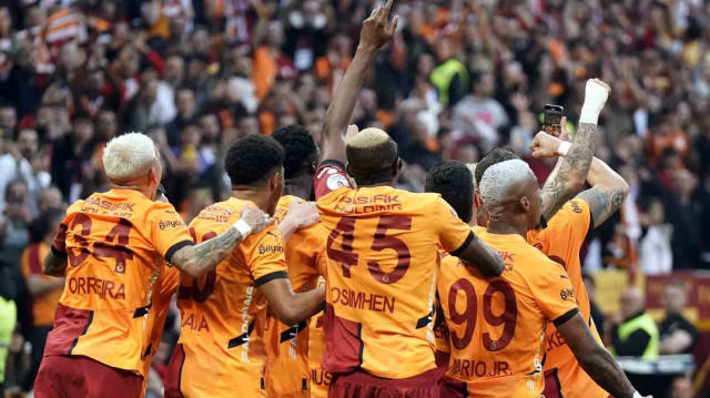 Okan Buruk’un öğrencileri bu sezonda 38 haftanın 15’ini lider olarak bitirdi.