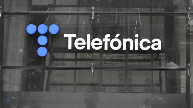 L'opérateur espagnol Telefonica poursuit son désengagement d'Amérique latine pour se recentrer sur ses marchés stratégiques en Europe et au Brésil.