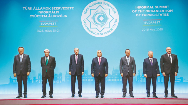 Zirveye, Kazakistan Cumhurbaşkanı Kasım Cömert Tokayev, Macaristan Başbakanı Victor Orban, Kırgızistan Cumhurbaşkanı Sadır Caparov, Özbekistan Cumhurbaşkanı Şevket Mirziyoyev, Azerbaycan Cumhurbaşkanı İlham Aliyev ve TDT Genel Sekreteri Büyükelçi Kubanıçbek Ömüraliyev katıldı.
