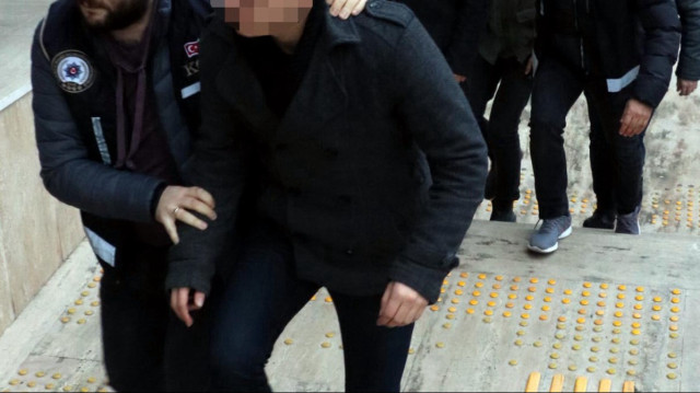 İstanbul merkezli 36 ilde terör örgütü FETÖ'ye yönelik operasyonda 56 zanlı yakalandı.