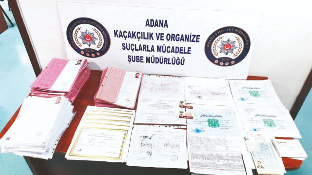Soruşturma kapsamında yılbaşında yapılan ilk dalga operasyonda 73 kişi gözaltına alınmış, 88 kişi ise firari olarak aranmaktaydı.