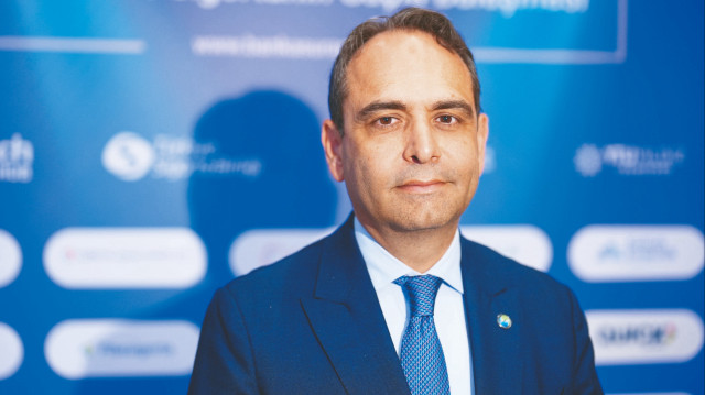 Özgür Obalı