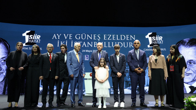 Erdogan s'est exprimé samedi lors de la 4ème édition du programme "Un poème, une vie : Mon cher Istanbul", organisé par la Fondation Necip Fazıl Kısakürek pour la culture et la recherche au Centre culturel Ataturk d'Istanbul.