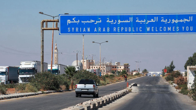 الأردن يلغي شرط الموافقة المسبقة لسفر مواطنيه "برا" إلى سوريا
