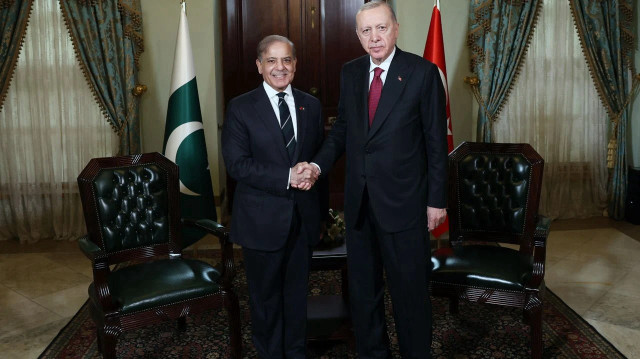 أردوغان يستقبل رئيس وزراء باكستان في إسطنبول