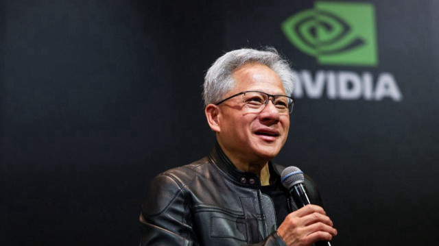 Jensen Huang, cofondateur et PDG de Nvidia Corp. s'exprime lors d'une conférence de presse à Taipei le 21 mai 2025.