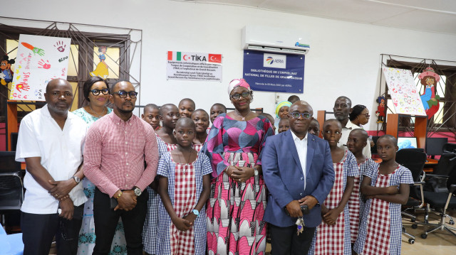 L'orphelinat, dont l'infrastructure a été renforcée grâce aux contributions multiples de la TIKA, offre un nouvel avenir à des dizaines de filles orphelines ou placées sous protection pour des raisons sociales en Côte d'Ivoıre.