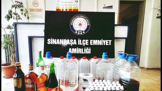 Afyonkarahisar'da 31 litre kaçak alkol ele geçirildi.