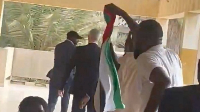 L'ambassadeur d'Israel au Sénégal a été hué à par les étudiants de l'Université Cheikh Anta Diop (UCAD), alors qu'il devait y animer une conférence, le 27 mai 2025.