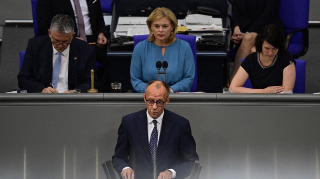 Le chancelier allemand Friedrich Merz prononce sa première déclaration gouvernementale lors d'une session au Bundestag, la chambre basse du parlement allemand, à Berlin, le 14 mai 2025.