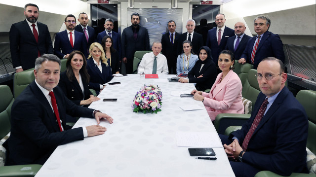 Cumhurbaşkanı Erdoğan, Azerbaycan ziyareti dönüşü gazetecilerin sorularını yanıtladı.