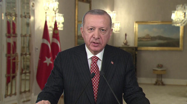 أردوغان يهنئ بالذكرى 572 لفتح إسطنبول