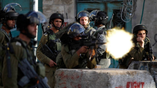 إصابة طفل فلسطيني برصاص الاحتلال الإسرائيلي وسط الضفة