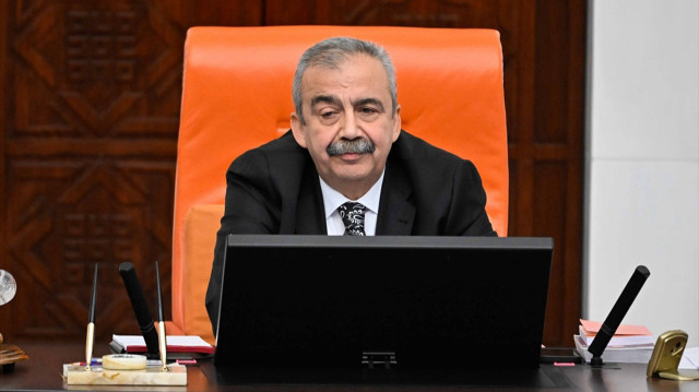 TBMM Başkanvekili Önder'in vefatı üzerine siyasiler baş sağlığı mesajları yayınladı.