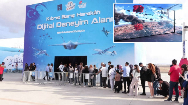 <p>4 Mayıs tarihine kadar sürecek olan festivalde, ziyaretçileri ilk olarak Kıbrıs Barış Harekatı Dijital Deneyim Alanı karşılıyor. Uzun kuyrukların oluştuğu bu alanda ziyaretçiler Kıbrıs Barış Harekatı'nı 4 tarafı çevrili LED ile deneyimleyerek, o anları yeniden yaşıyor. </p>