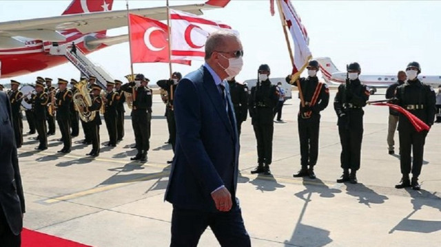 أردوغان يصل جمهورية شمال قبرص التركية