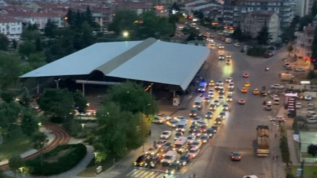 Ankara'da silahlı saldırıya uğrayan kişi ağır yaralandı.