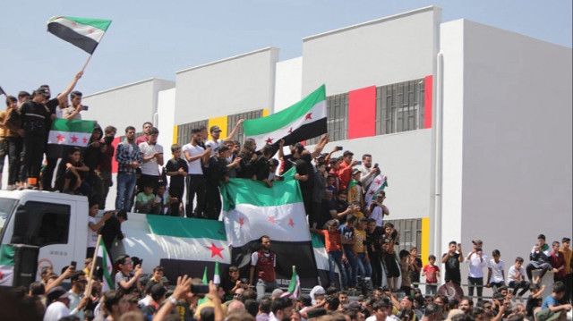 اليابان ترفع عقوباتها جزئيا عن سوريا