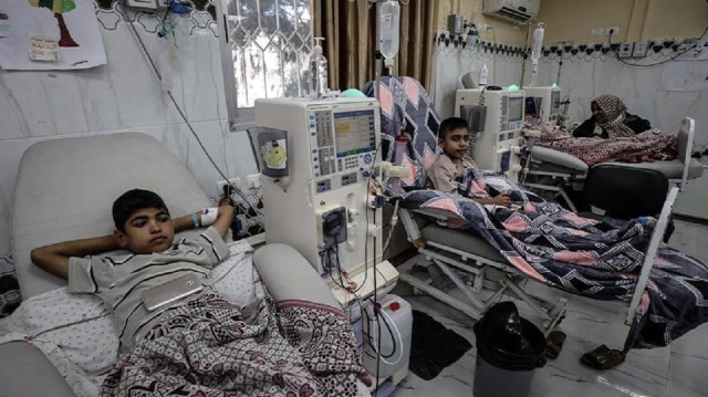 أزمة طبية حادة في غزة: إسرائيل تعيق وصول العلاج لـ 400 ألف فلسطيني شمال القطاع