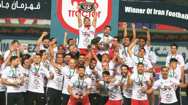 Tebriz Traktör'ün, bir maç daha kazanması halinde lig tarihinin en yüksek puanını almış olacağı belirtildi.