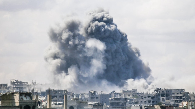 Human rights group files war crime complaint against Israeli soldier over ...