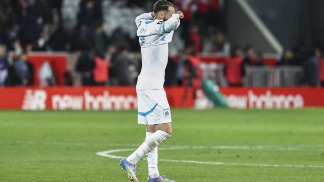 L’attaquant algérien de Marseille, Amine Gouiri, à la fin du match de Ligue 1 entre Lille (LOSC) et l’Olympique de Marseille (OM), au stade Pierre-Mauroy à Villeneuve-d’Ascq, dans le nord de la France, le 4 mai 2025.