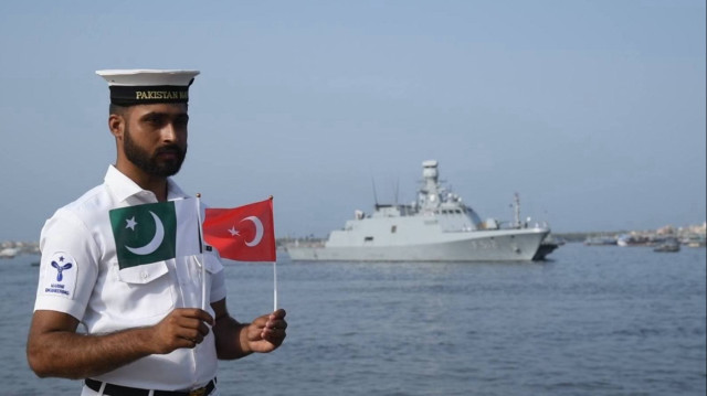 India Today: Какова цель турецких военных кораблей и самолетов в Пакистане?