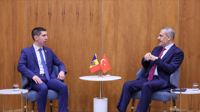 فيدان يلتقي وزيري خارجية مولدوفا والسويد