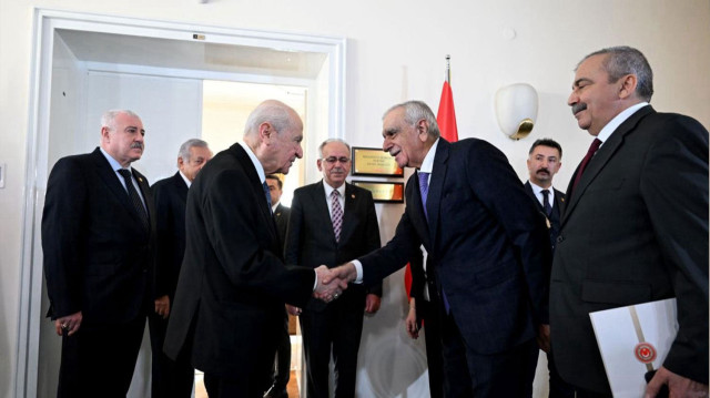 Devlet Bahçeli'den Ahmet Türk'e tebrik telefonu