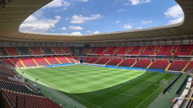 Gaziantep Büyükşehir Belediye Stadı 33 bin seyirci kapasitesine sahip.